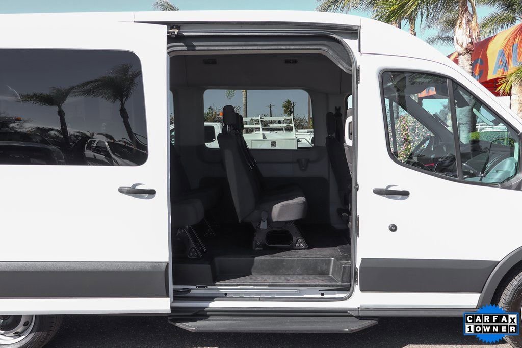 Used 2018 Ford Transit 350 XL image 31