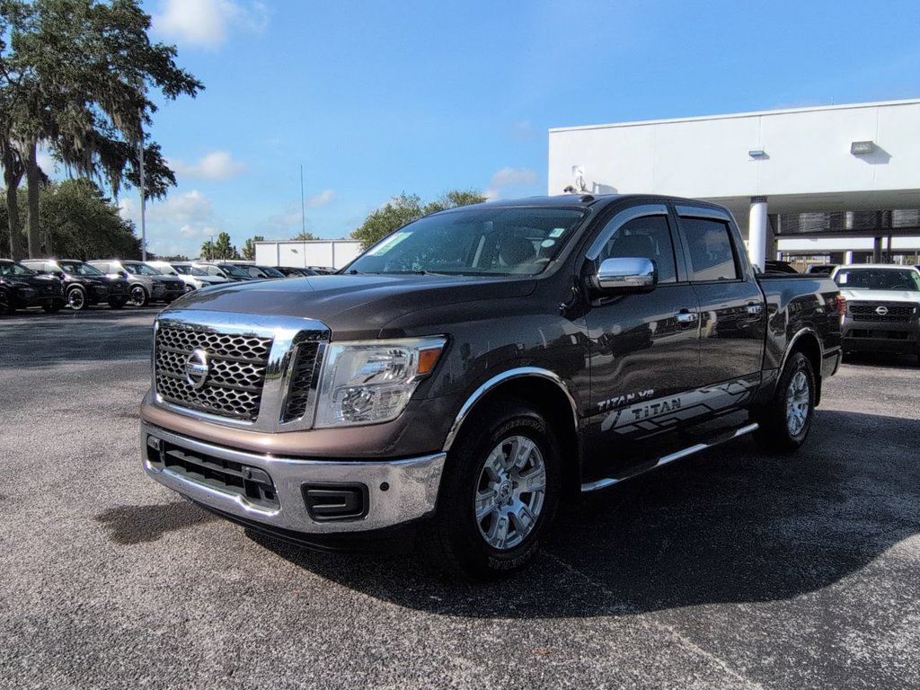 Used 2018 Nissan Titan SV w/ SV Convenience Package RWD image 8