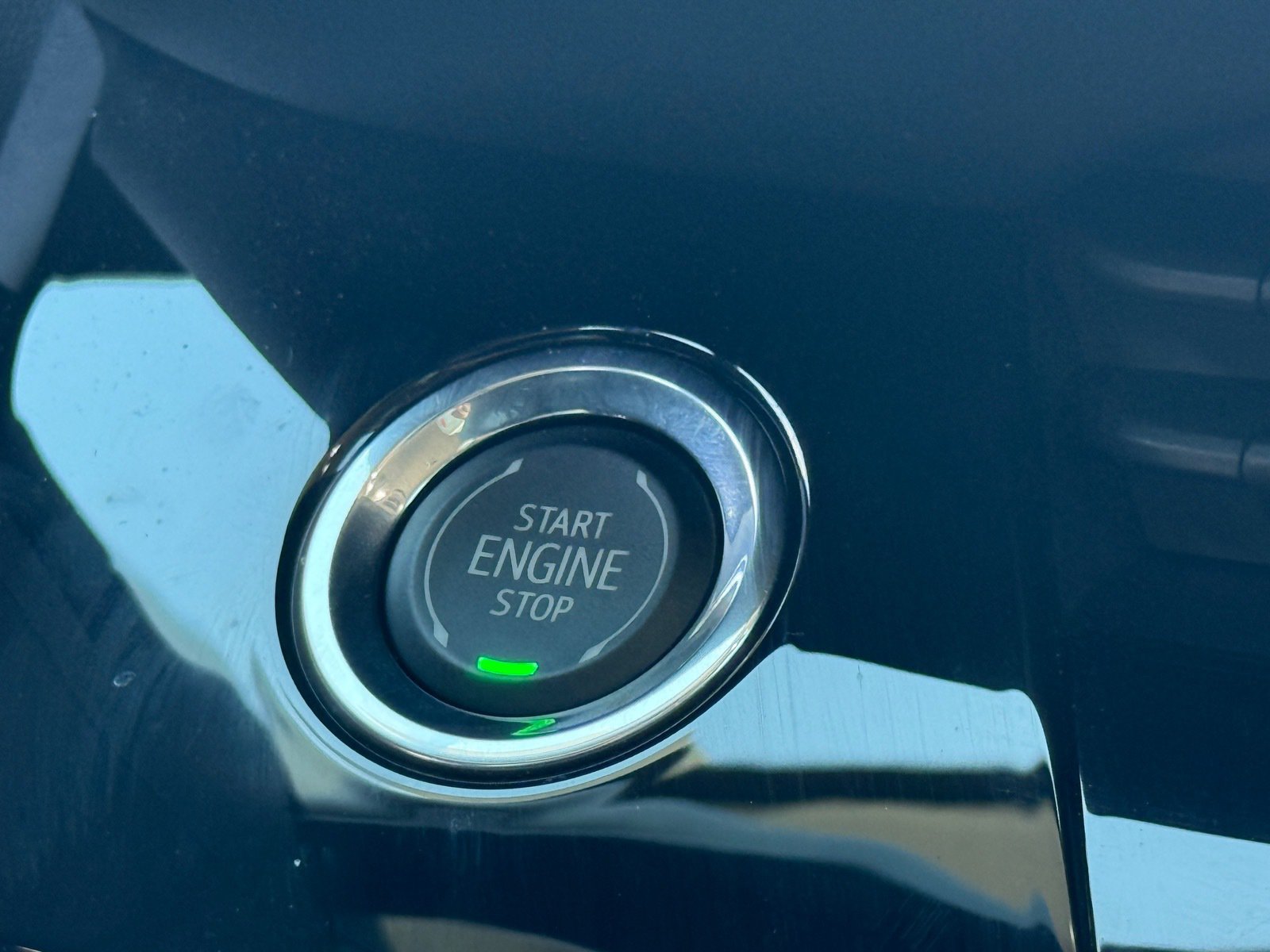 Used 2025 Buick Envision Avenir AWD/4WD image 22