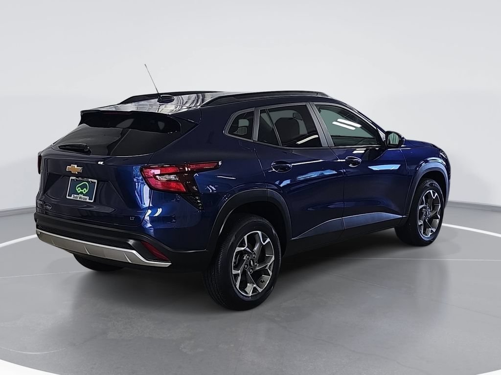 Certified 2024 Chevrolet Trax LT FWD image 3