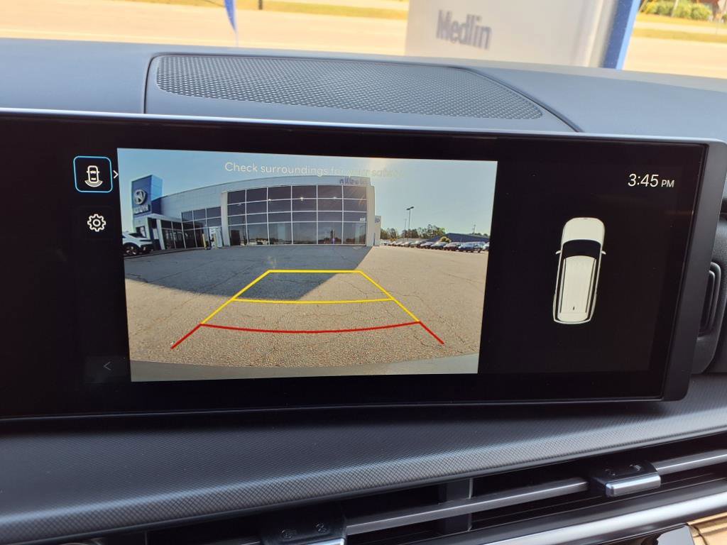 New 2025 Hyundai Santa Fe SE image 9