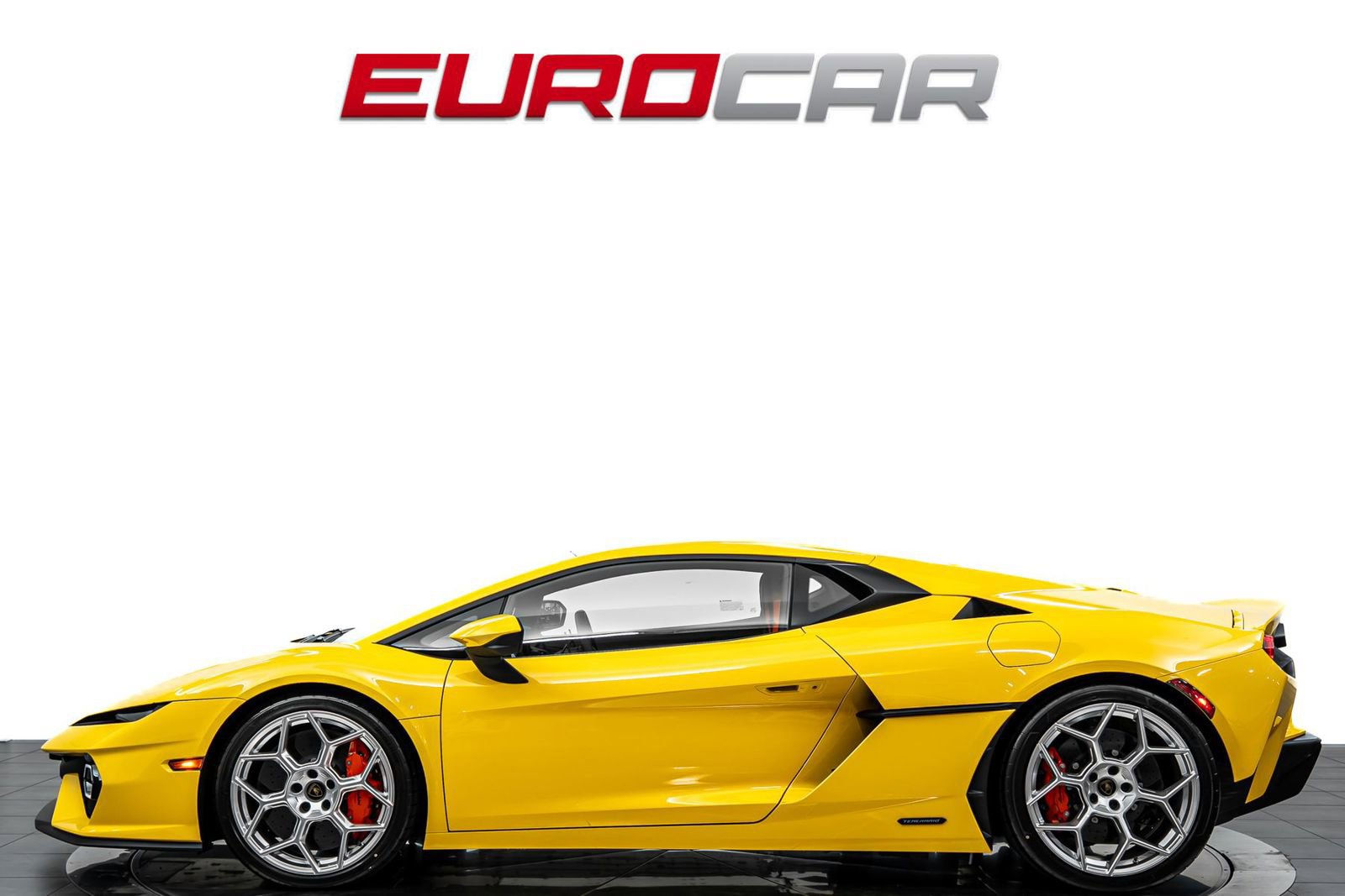 Used 2026 Lamborghini Temerario AWD/4WD image 2