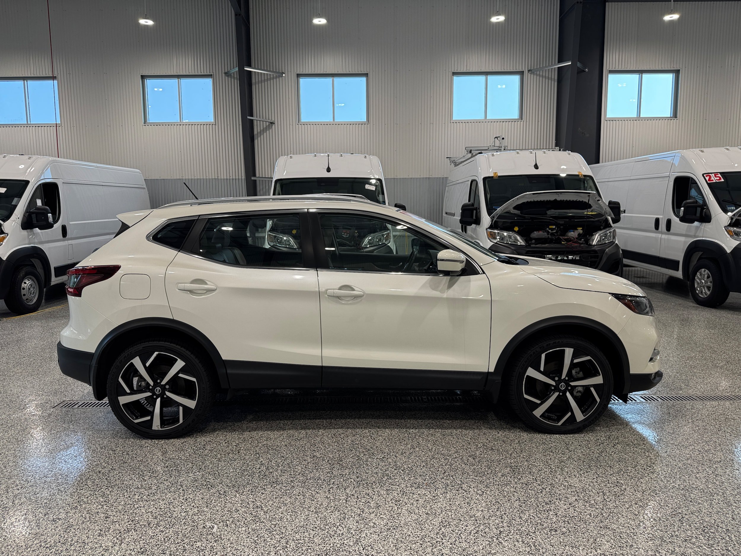 Used 2022 Nissan Rogue Sport SL w/ Premium Package AWD/4WD image 5