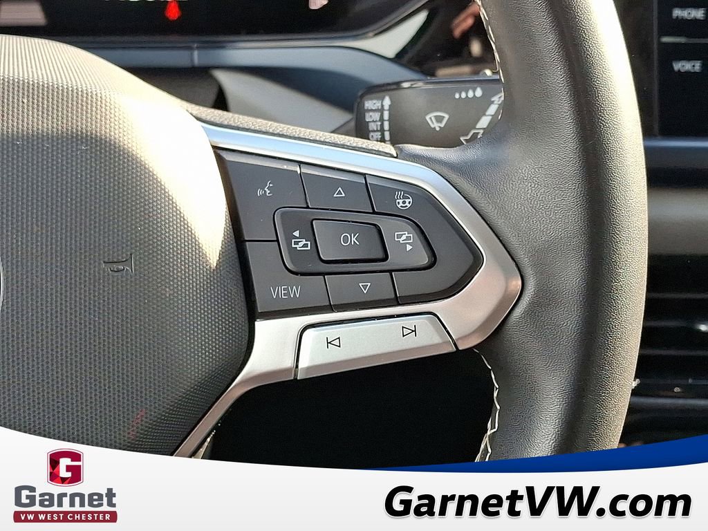 Certified 2023 Volkswagen Taos SE w/ Panoramic Sunroof Package image 22