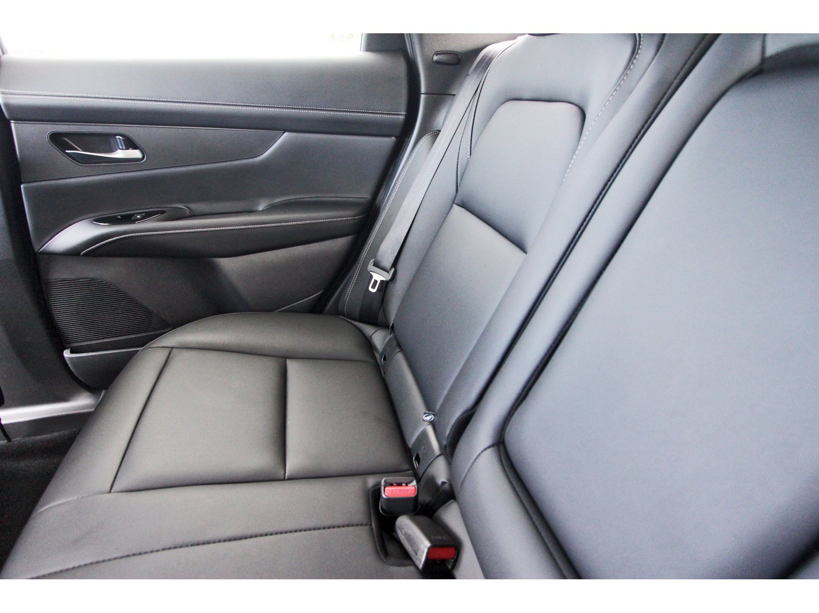 Certified 2025 Nissan Murano SL w/ Cargo Package AWD/4WD image 17
