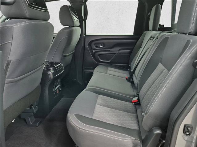 Used 2023 Nissan Titan SV w/ SV Convenience Package RWD image 18