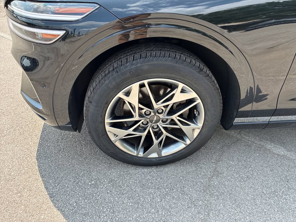 Used 2022 Genesis GV70 2.5T w/ Advanced Package AWD/4WD image 9