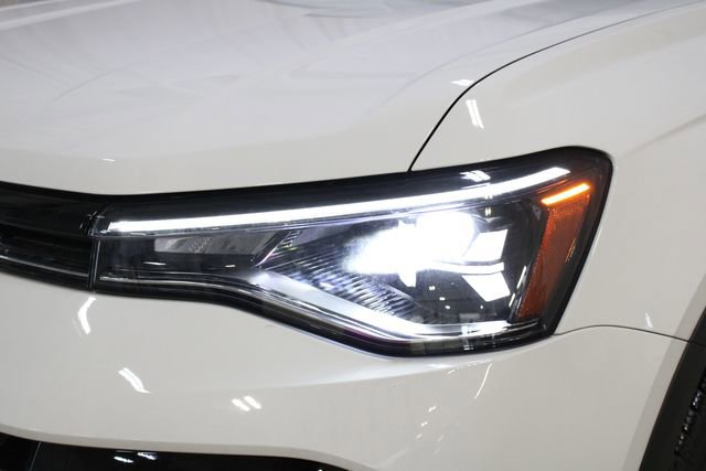 New 2026 Volkswagen Taos S FWD image 32