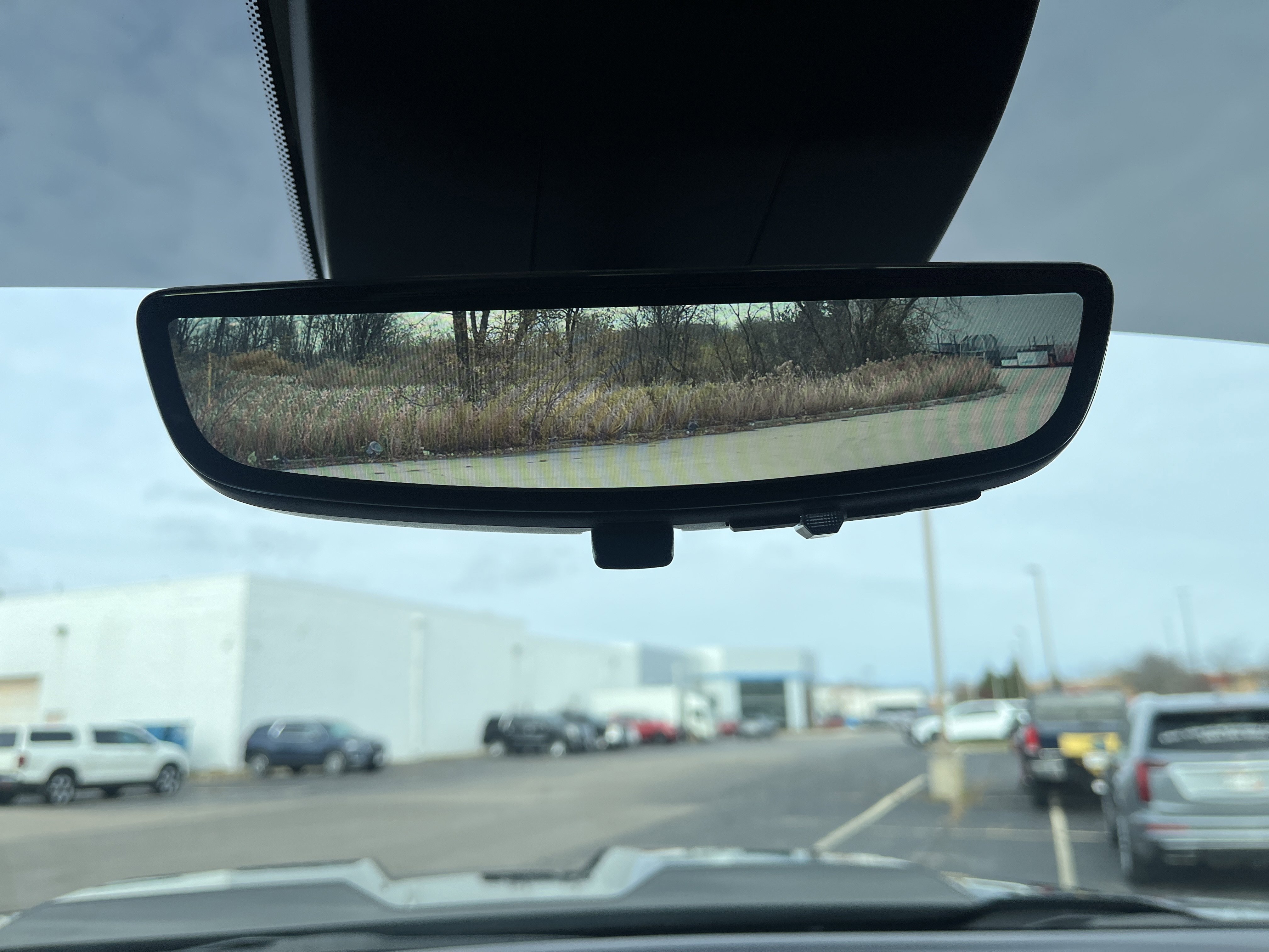 Used 2025 Chevrolet Silverado 1500 ZR2 w/ Technology Package image 36