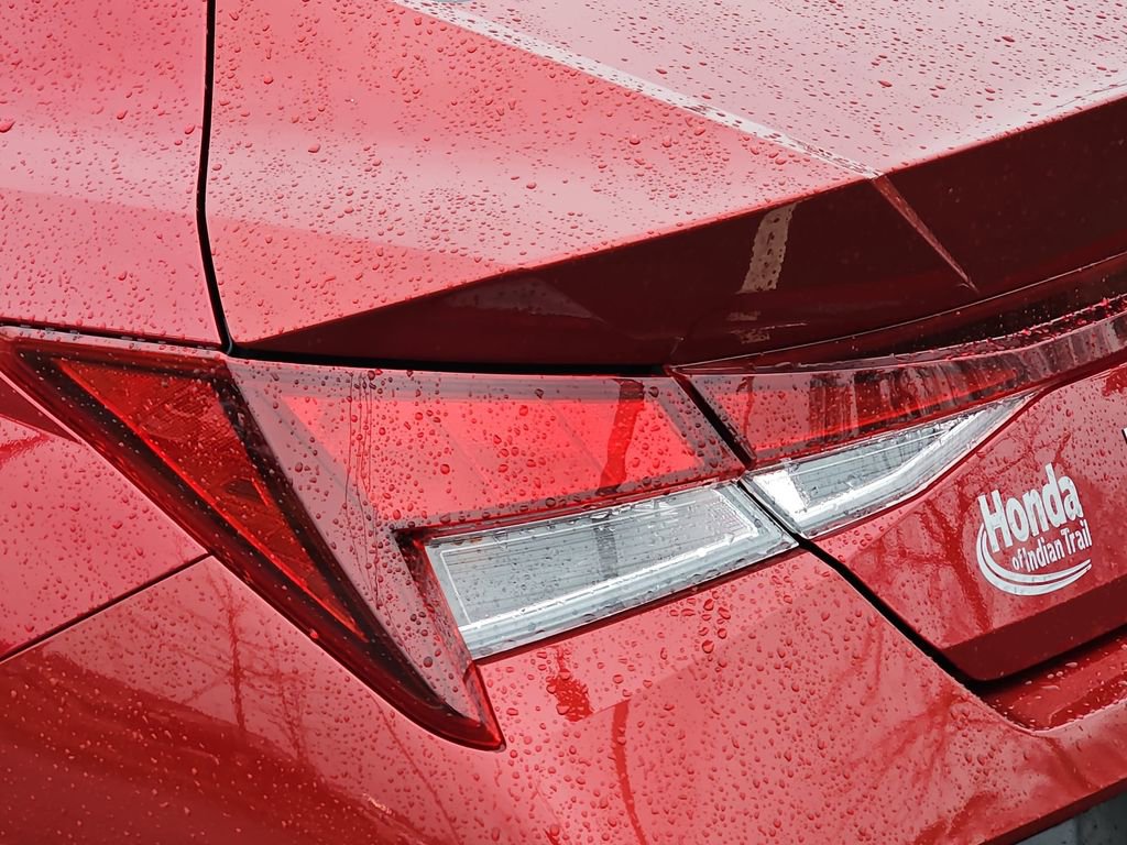 Used 2024 Hyundai Elantra SEL image 31