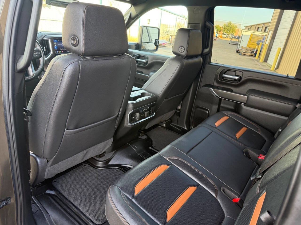 Used 2023 GMC Sierra 2500 AT4 image 20