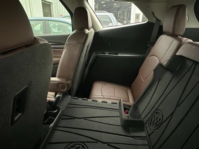 Used 2020 Buick Enclave Avenir w/ Avenir Technology Package AWD/4WD image 19