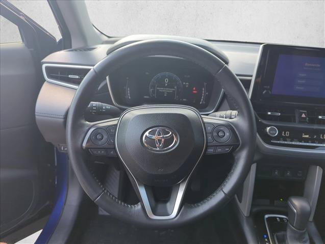 Certified 2025 Toyota Corolla Cross XLE FWD image 15