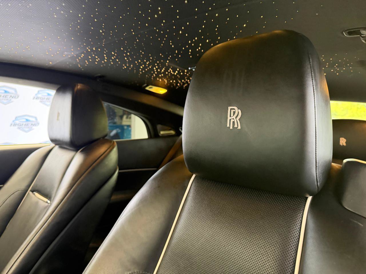 Used 2016 Rolls-Royce Wraith RWD image 17