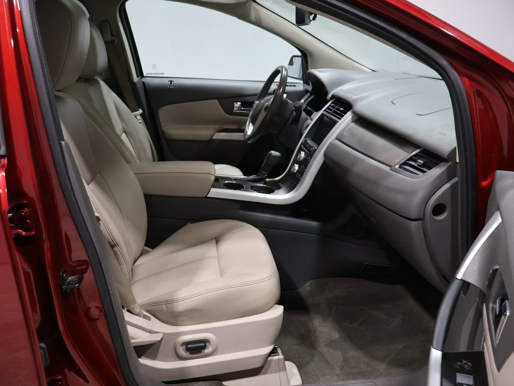 Used 2013 Ford Edge SEL image 23