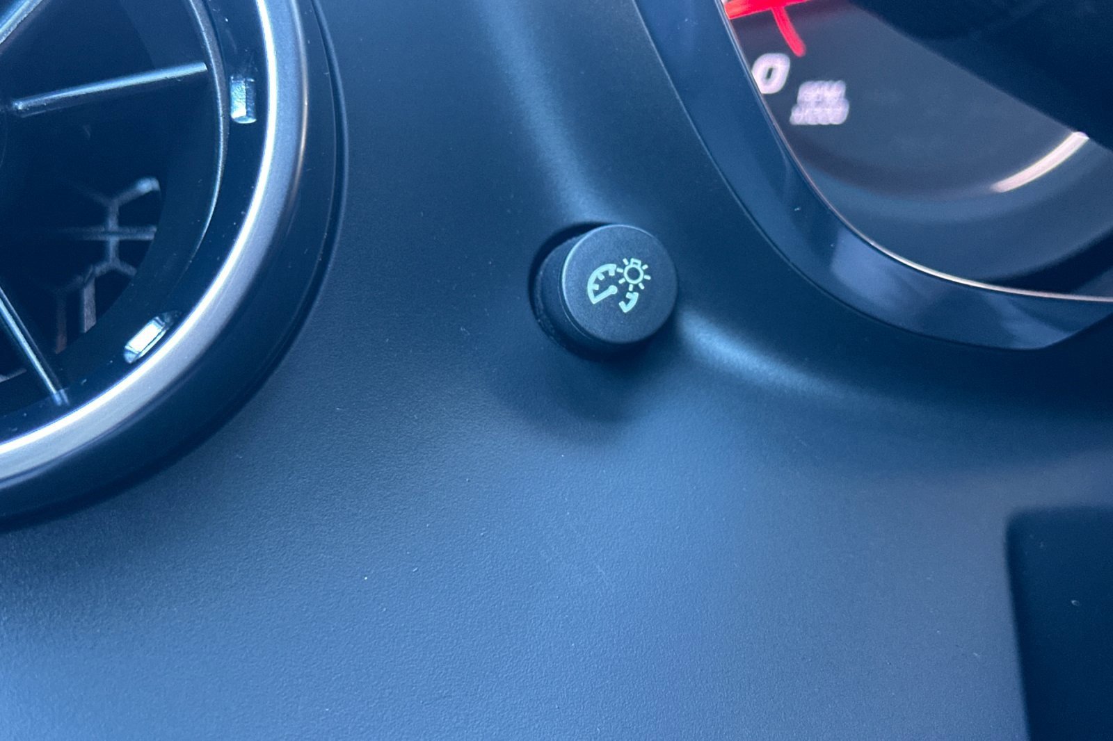 Used 2023 Chevrolet Camaro LT image 33