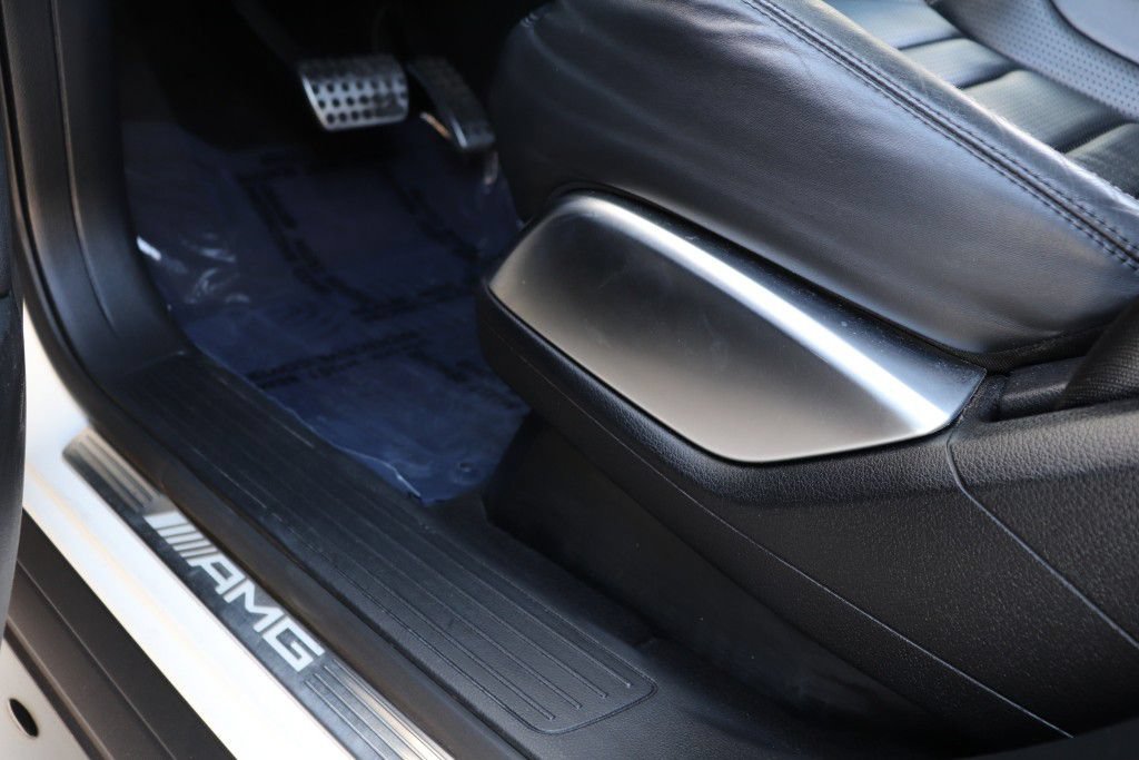 Used 2014 Mercedes-Benz GL 63 AMG 4MATIC image 17