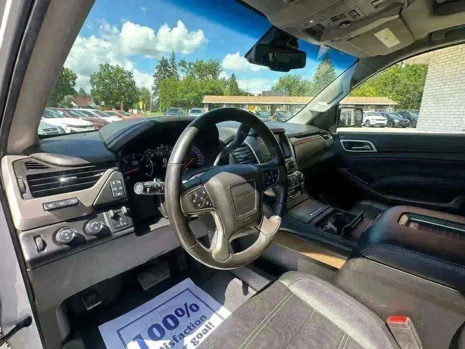 Used 2018 GMC Yukon XL Denali w/ Denali Ultimate Package image 15