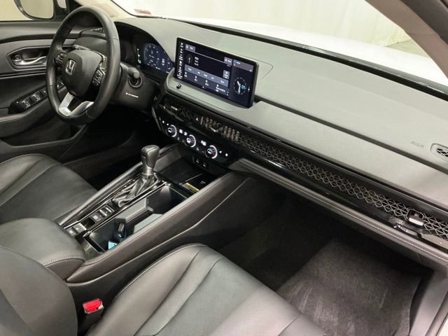Used 2023 Honda Accord Touring image 19