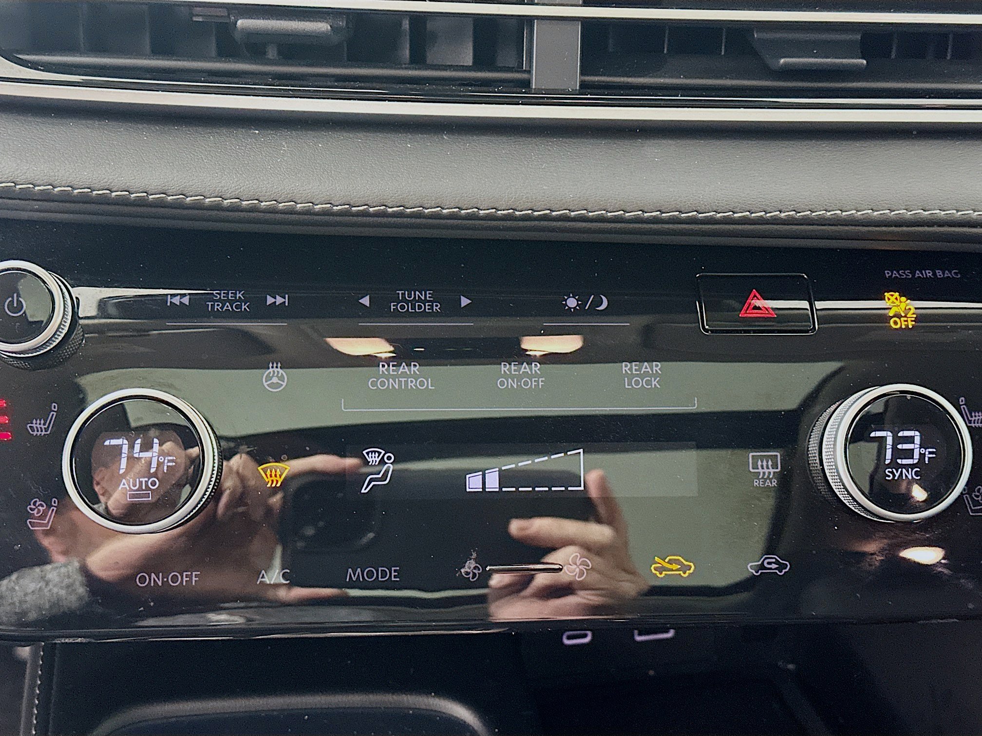 Used 2024 INFINITI QX60 Luxe w/ Performance Audio Package image 21