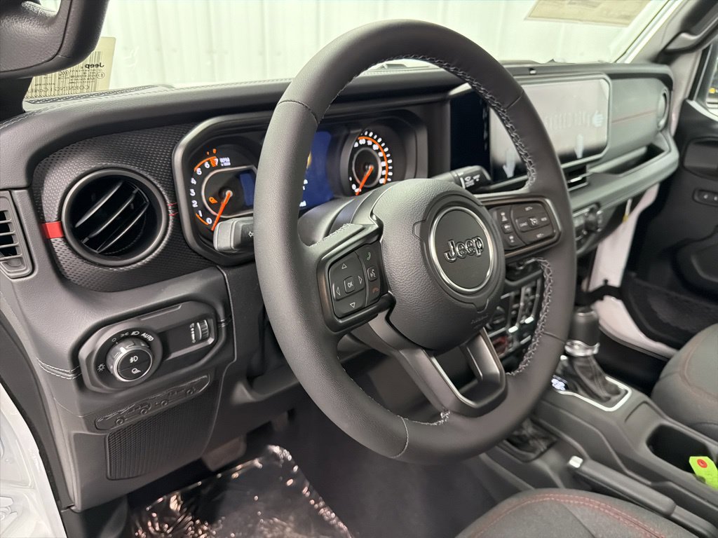 New 2026 Jeep Gladiator Rubicon w/ Steel Power Dome Hood Package AWD/4WD image 14