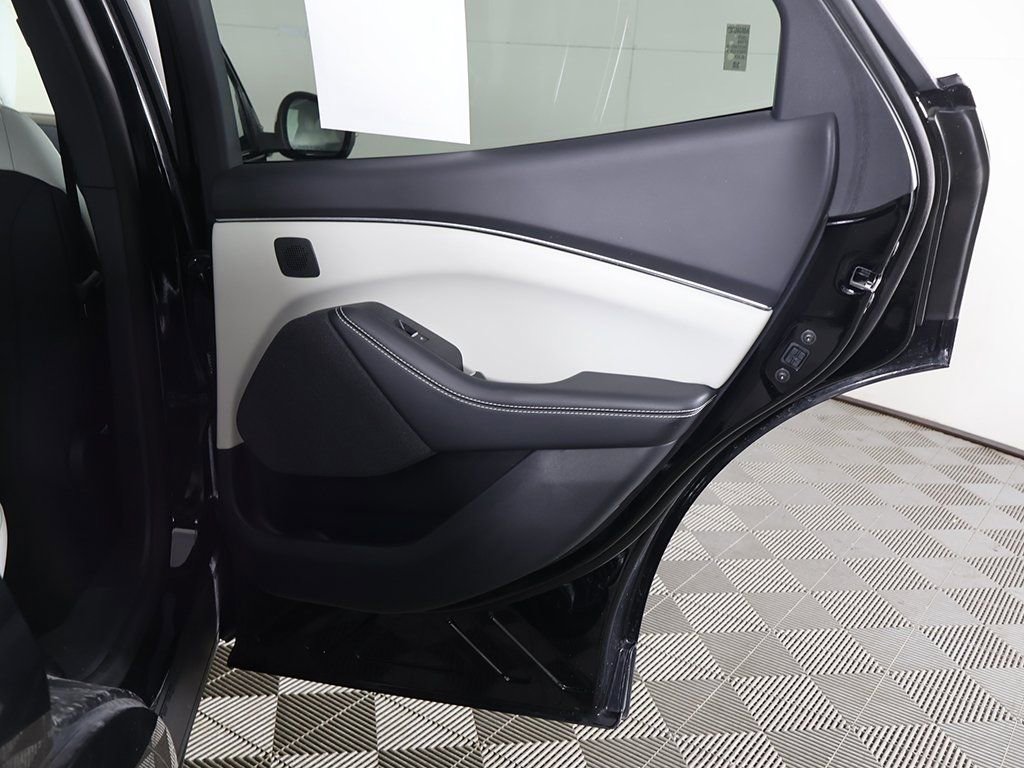 Used 2025 Ford Mustang Mach-E Premium image 24