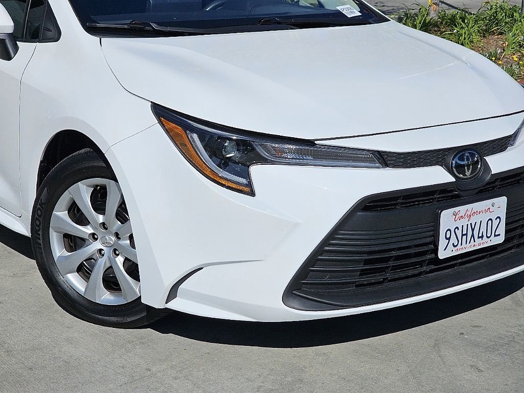 Used 2025 Toyota Corolla LE image 6