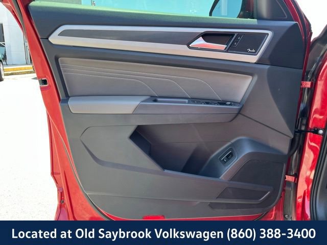 Used 2022 Volkswagen Atlas SEL Premium image 31