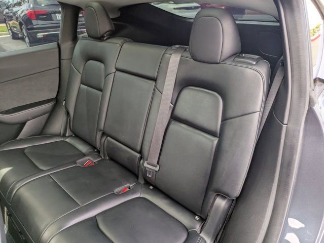 Used 2021 Tesla Model Y Long Range image 29