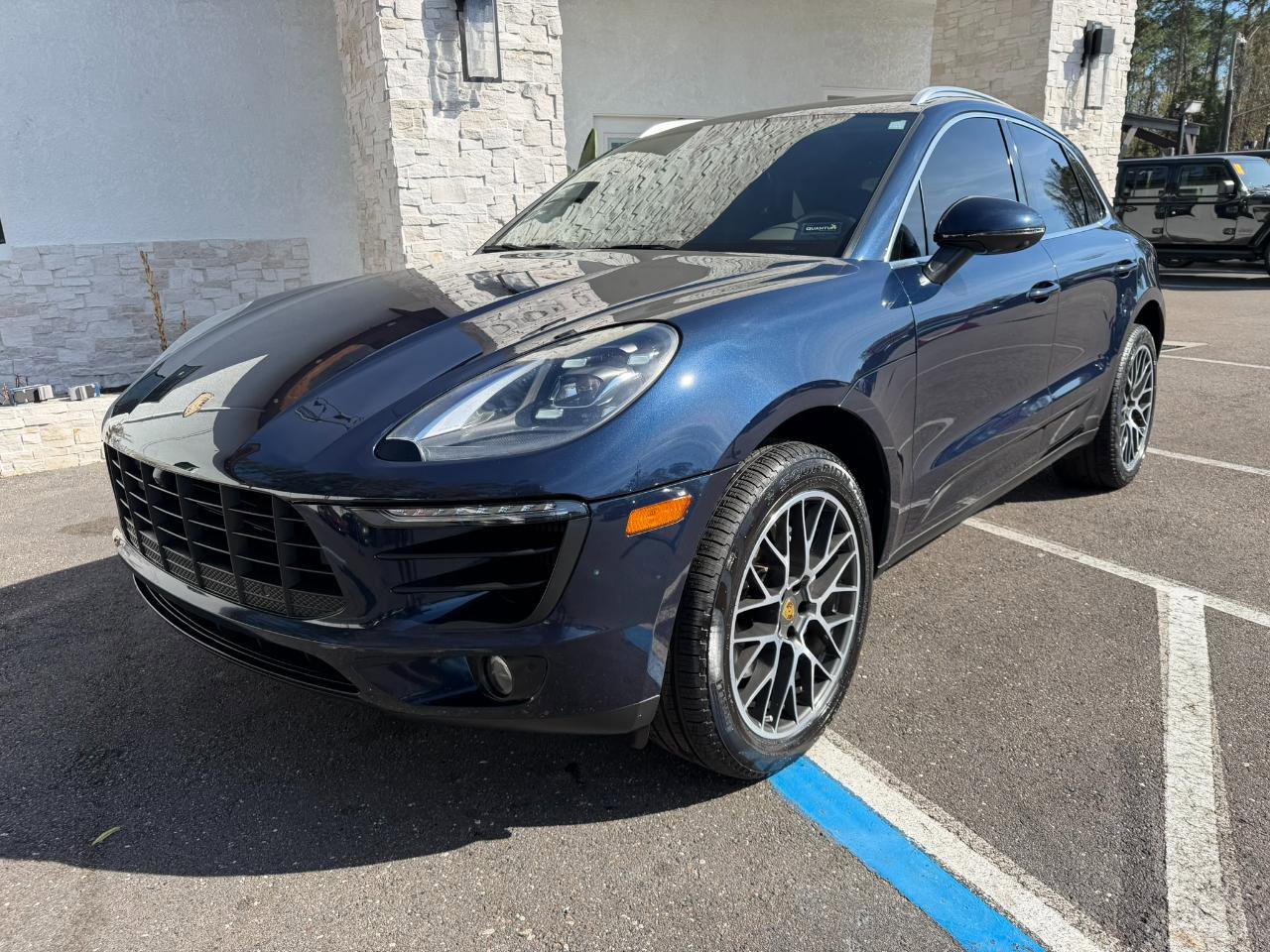 Used 2018 Porsche Macan S image 3