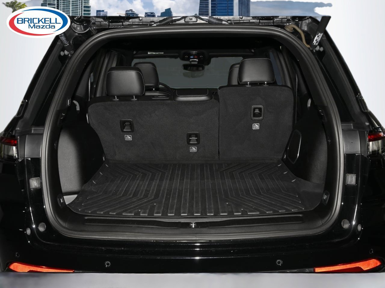 Used 2024 Jeep Grand Cherokee Limited w/ Black Appearance Package RWD image 14