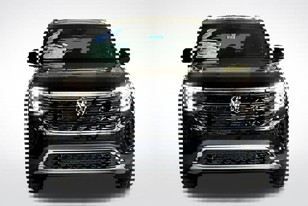 New 2026 Volkswagen Atlas Cross Sport SE image 2