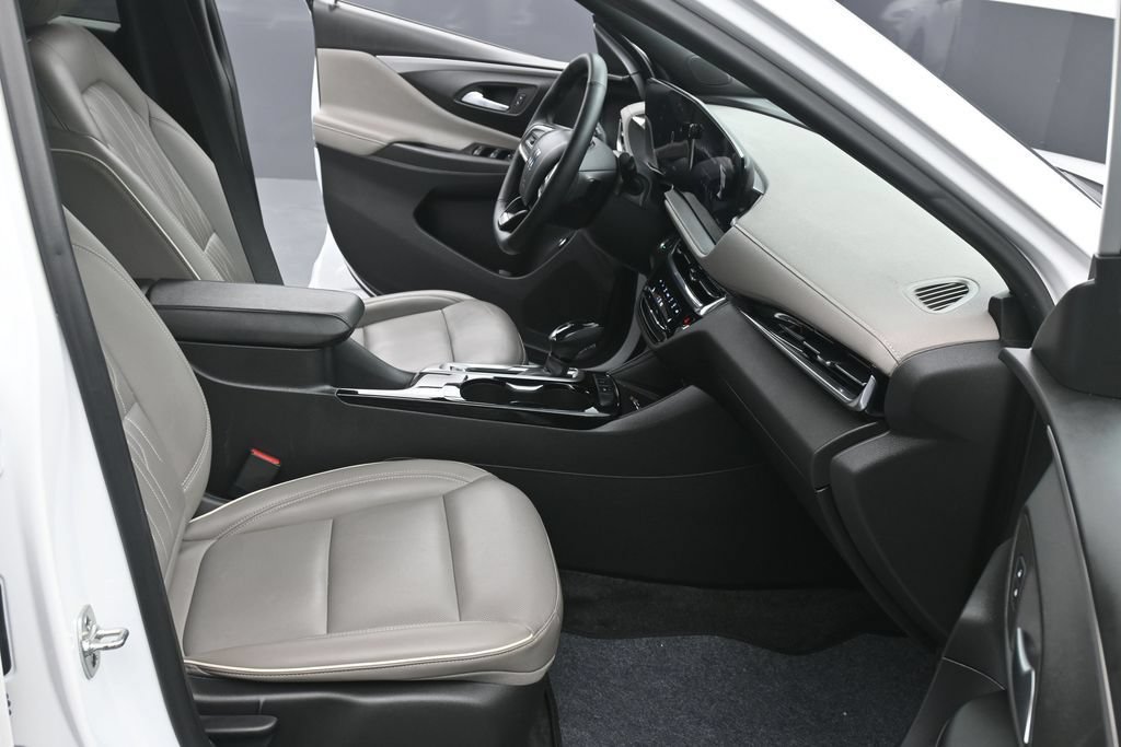 Used 2024 Buick Envista Sport Touring FWD image 10