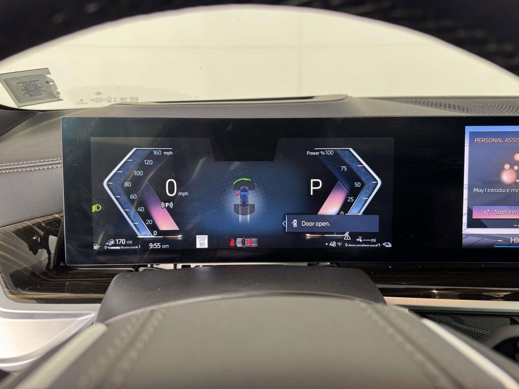 Used 2025 BMW X5 xDrive50e w/ Premium Package image 3