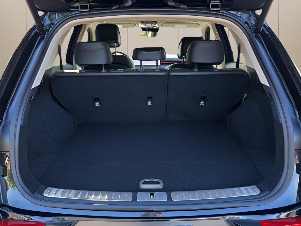 Certified 2026 Genesis GV70 2.5T AWD/4WD image 10