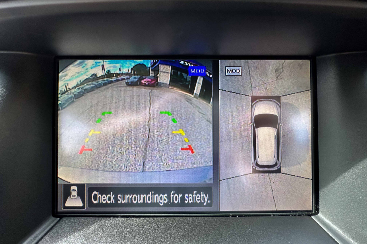 Used 2020 Nissan Pathfinder SL image 19