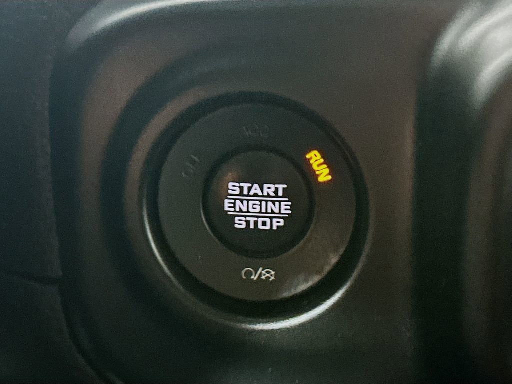 Used 2020 Jeep Wrangler Sport image 26