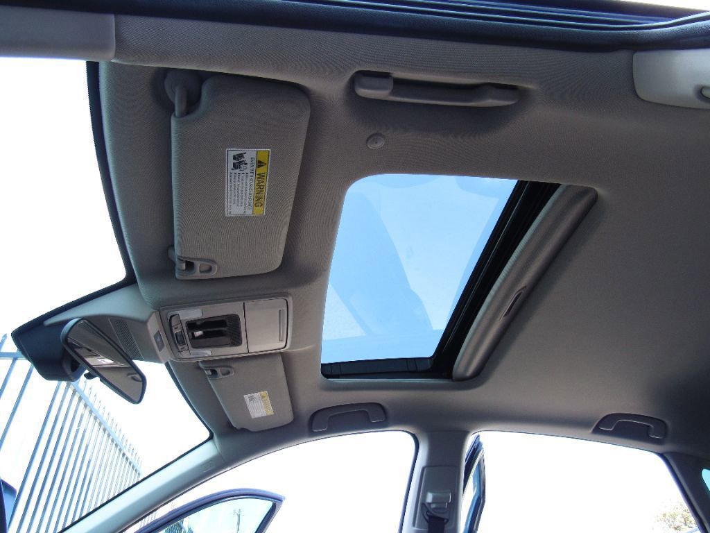 Used 2025 Honda Accord SE image 12