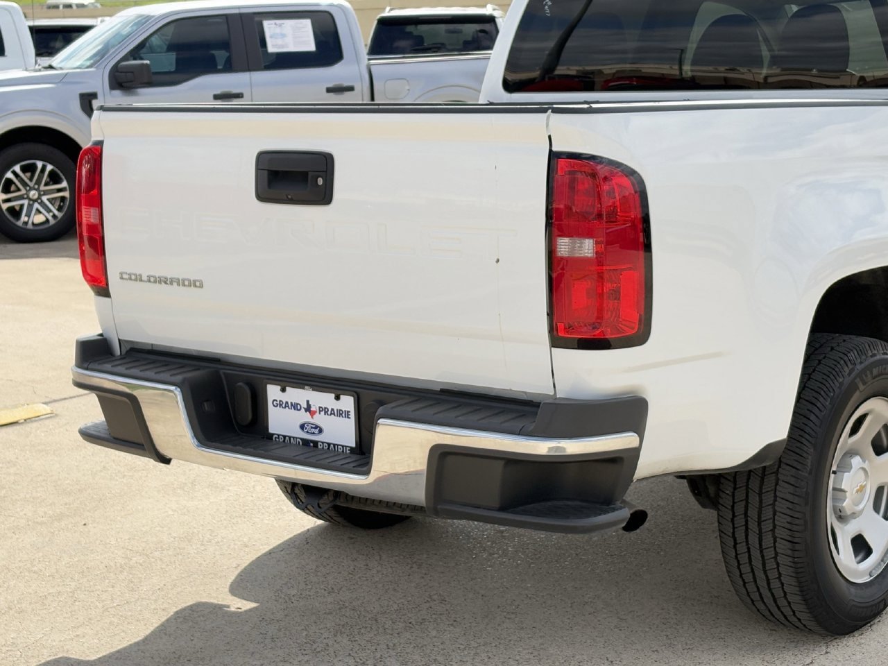 Used 2022 Chevrolet Colorado W/T w/ WT Convenience Package RWD image 8