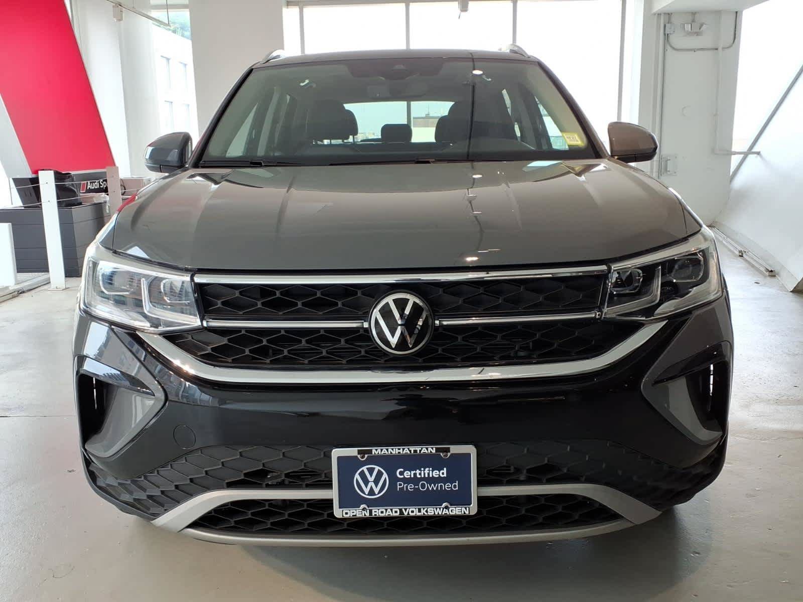 Used 2023 Volkswagen Taos SEL AWD/4WD image 2