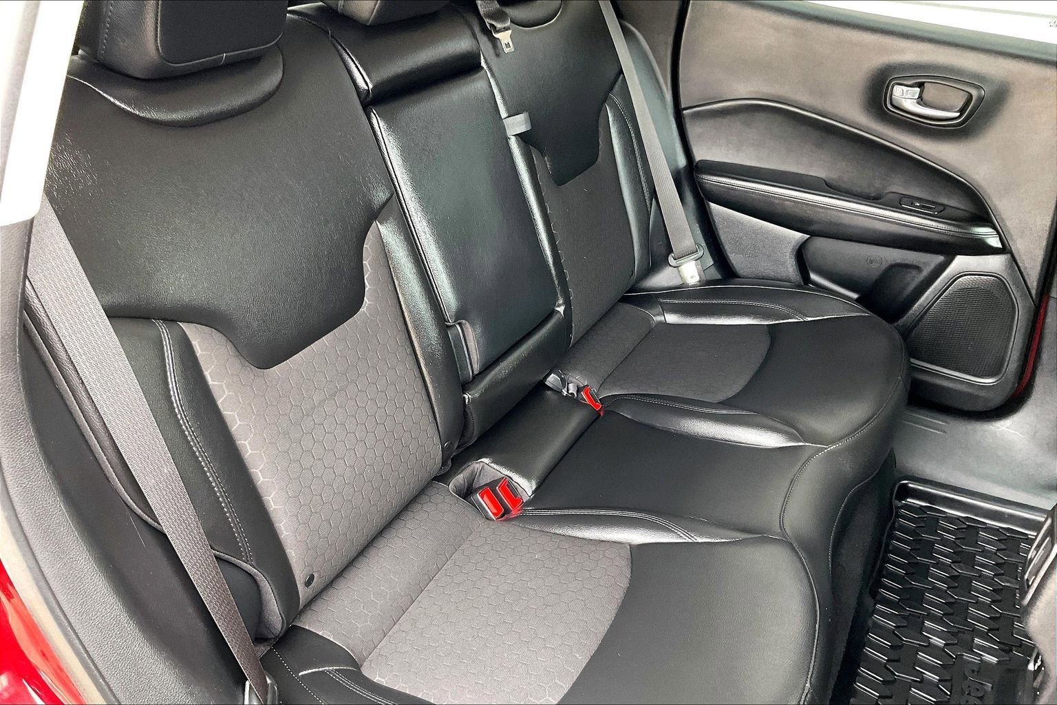 Used 2021 Jeep Compass Latitude image 18