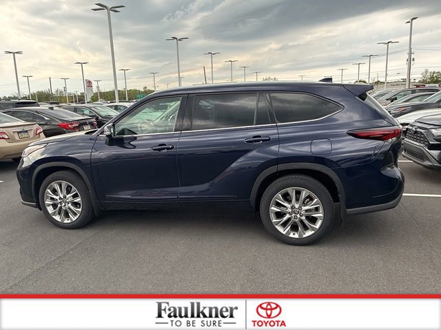 Certified 2025 Toyota Highlander Limited AWD/4WD image 18