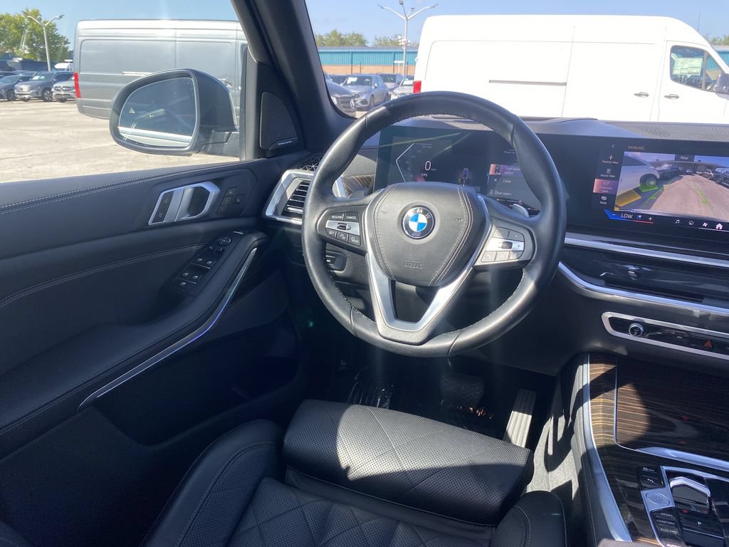 Used 2024 BMW X5 sDrive40i RWD image 3