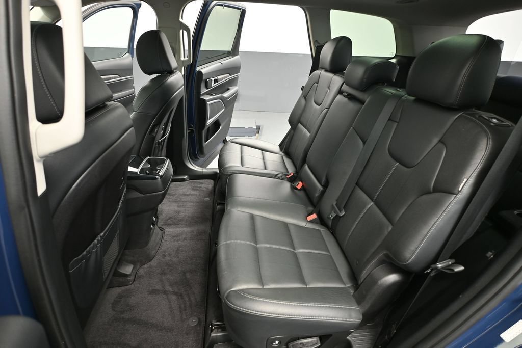 Used 2023 Kia Telluride SX Prestige AWD/4WD image 34