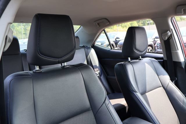 Used 2018 Toyota Corolla SE FWD image 15