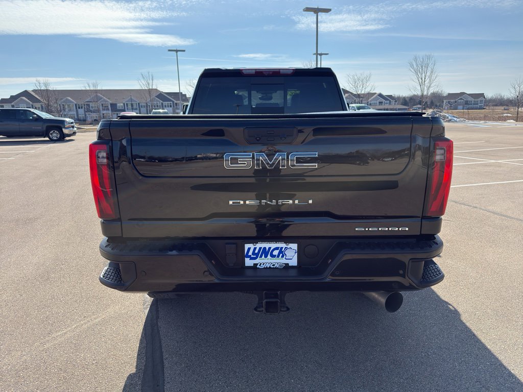 Used 2024 GMC Sierra 2500 Denali Ultimate image 4