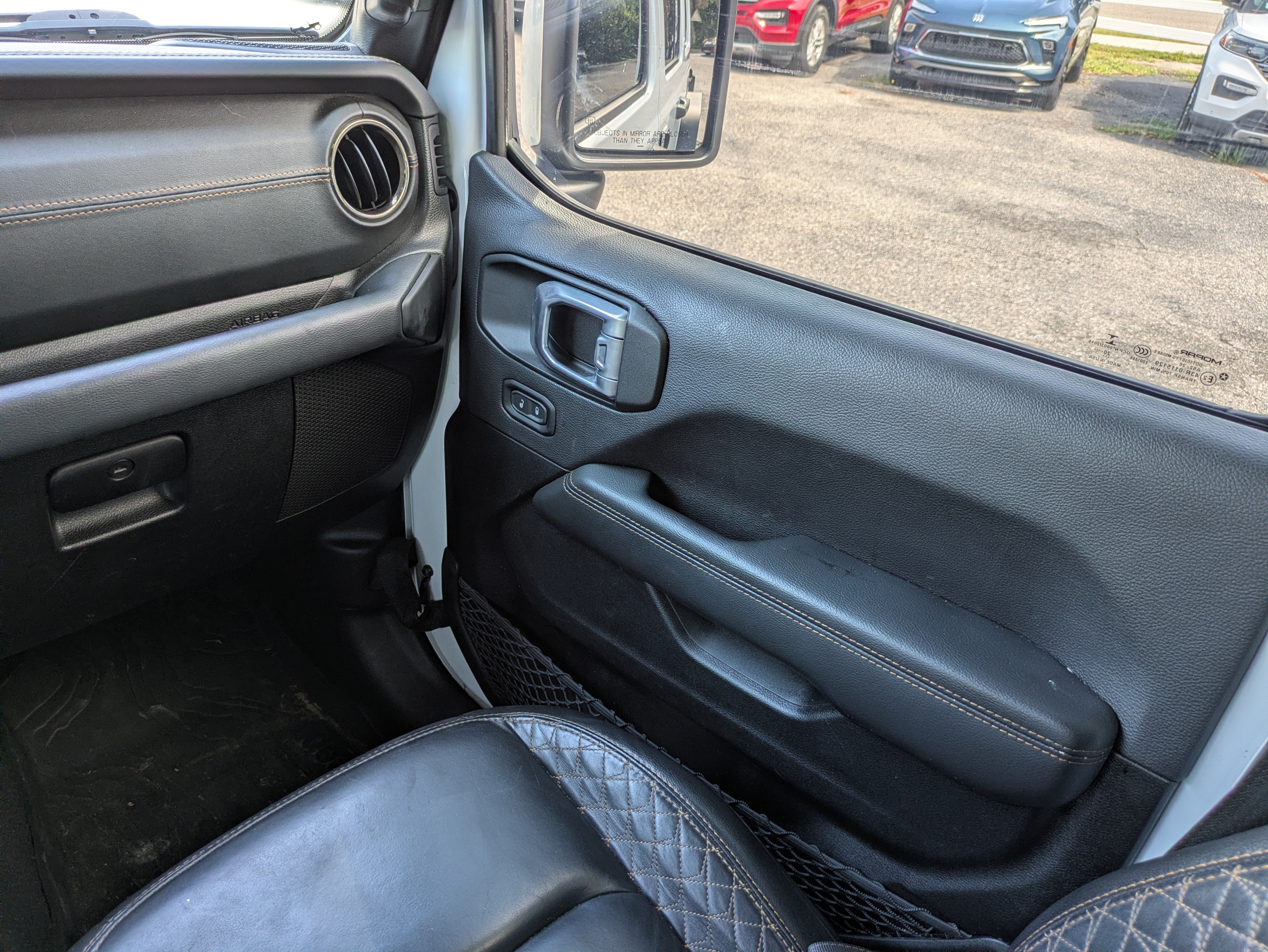 Used 2021 Jeep Wrangler Unlimited Sahara AWD/4WD image 17