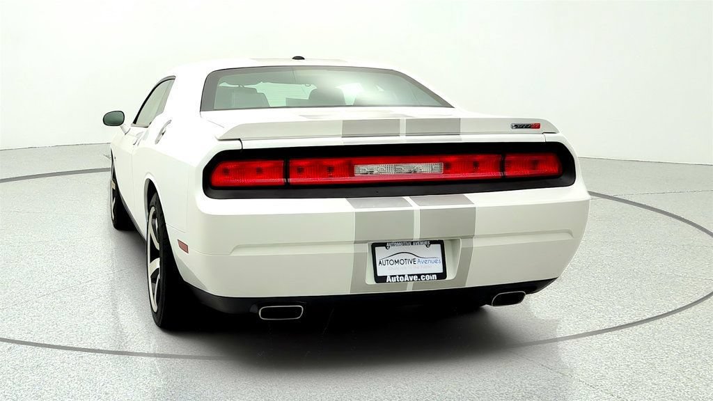 Used 2012 Dodge Challenger SRT8 RWD image 6