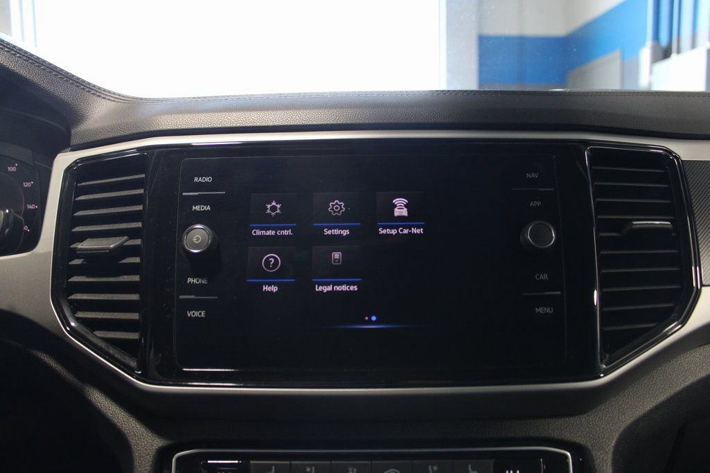Used 2022 Volkswagen Atlas SEL Premium image 35