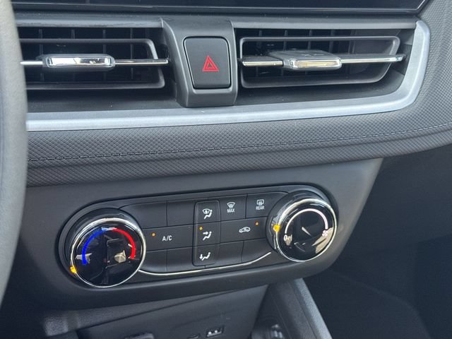 Used 2024 Chevrolet TrailBlazer LS w/ LS Convenience Package FWD image 20